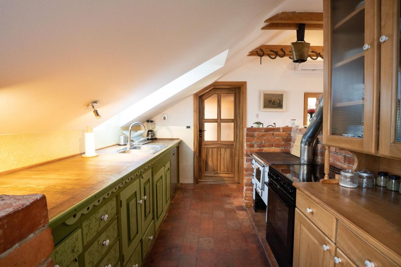 Apartment Horse Farm Pr' Kolenc Zgornje Gorje